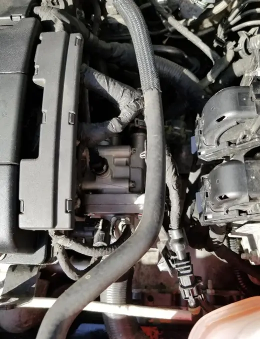 Coolant housing and hoses, ready for service